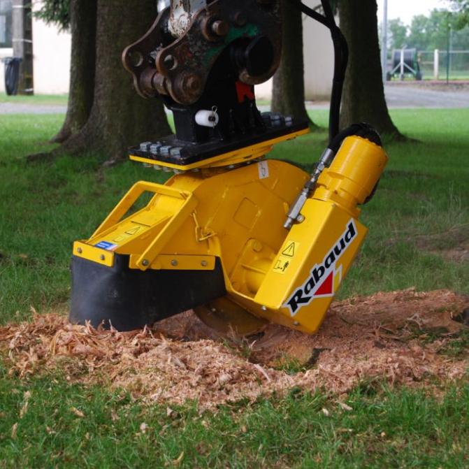 ROGNEUSE DE SOUCHES ADAPTABLE SUR MP 2.5T ET 3.5T 297