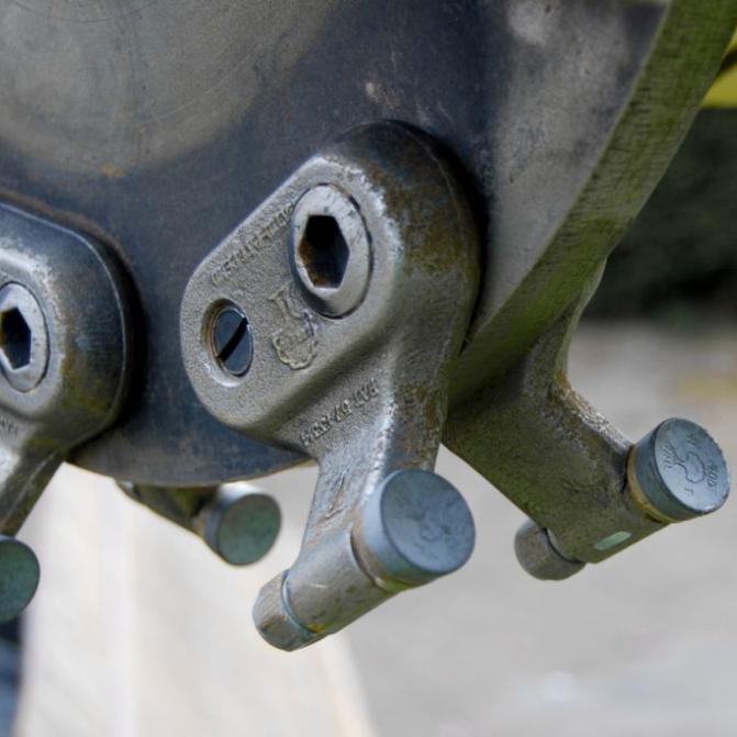 ROGNEUSE DE SOUCHES ADAPTABLE SUR MP 2.5T ET 3.5T 298